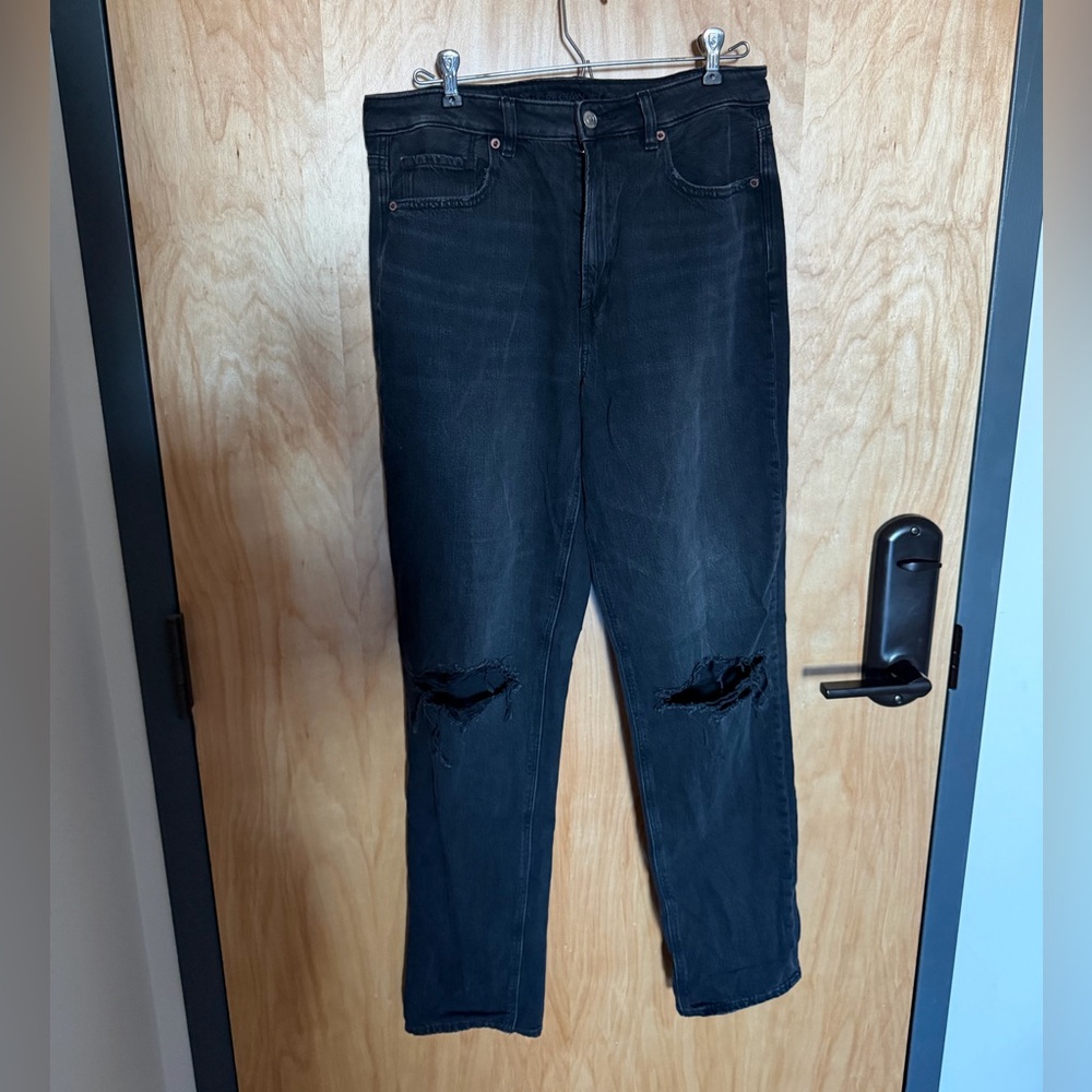 American Eagle Mom Jeans